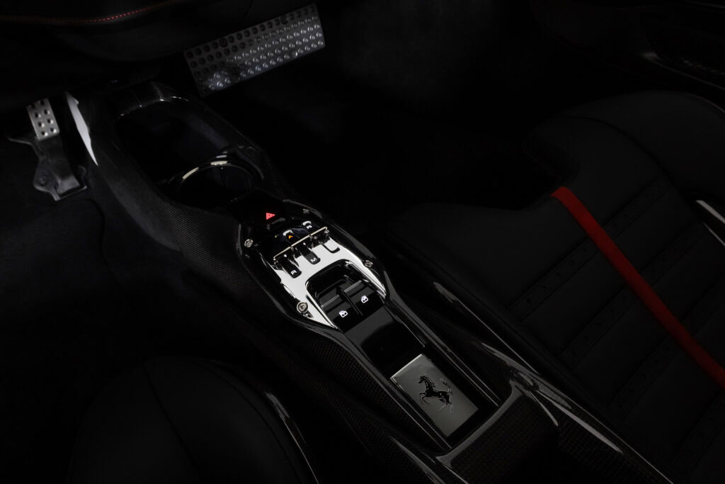 Used 2023 Ferrari SF90 Stradale image 40