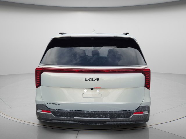 New 2026 Kia Carnival EX FWD image 4