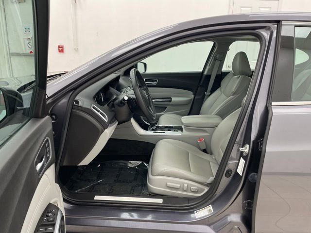 Used 2018 Acura TLX image 8