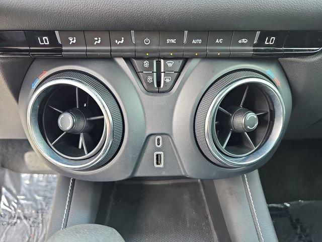 Used 2023 Chevrolet Blazer LT FWD image 28