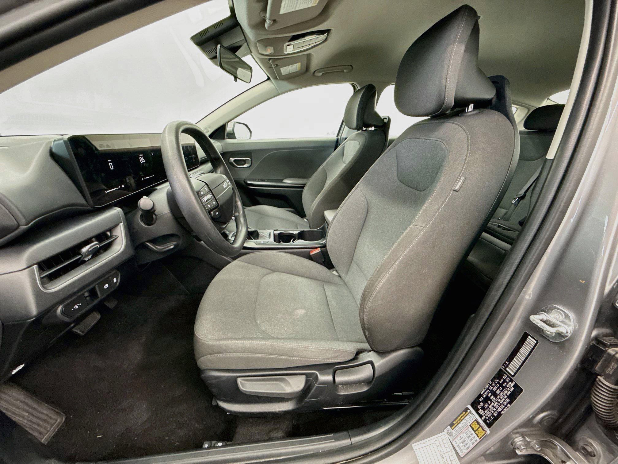 Used 2025 Kia K4 FWD image 13