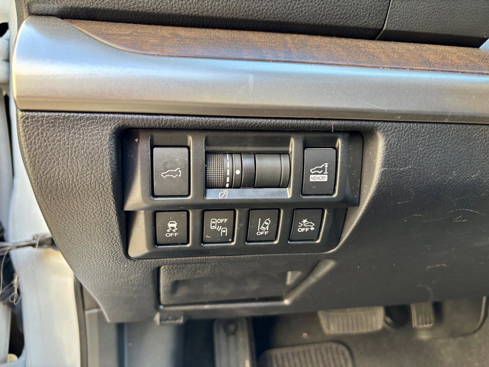 Used 2018 Subaru Outback 2.5i Limited image 27