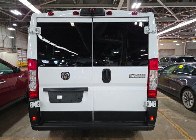 Used 2025 RAM ProMaster 2500 w/ U-Haul Equipment Group FWD image 3