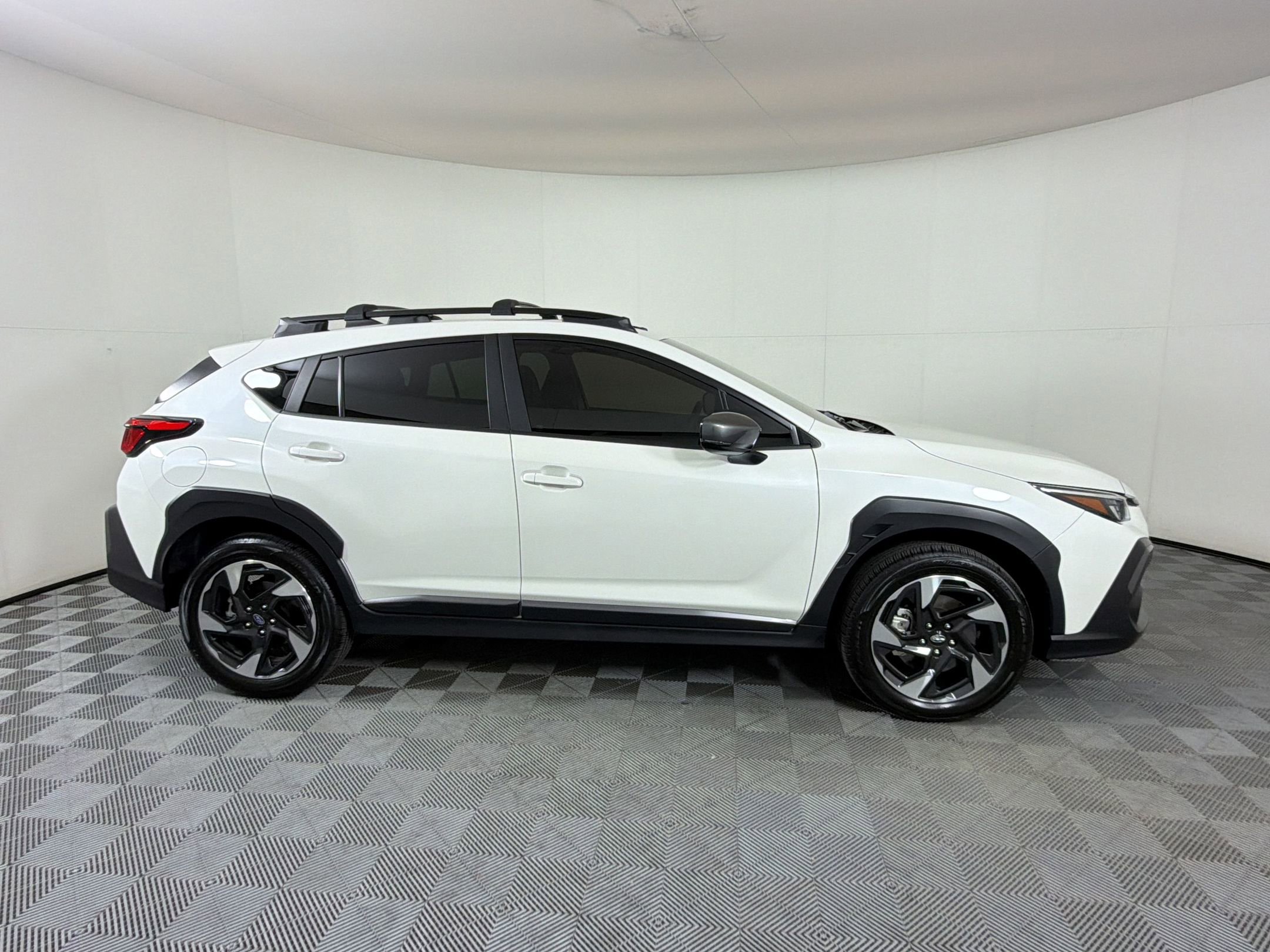 Used 2025 Subaru Crosstrek 2.5i Limited w/ Crosstrek Mirror Package AWD/4WD image 9