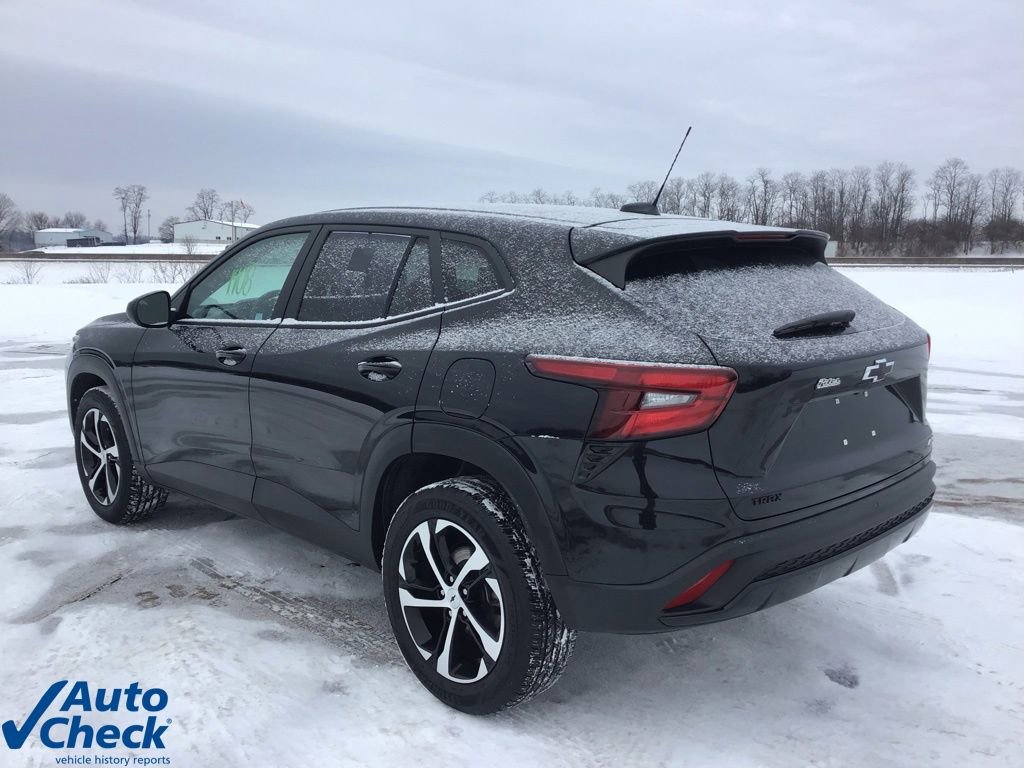 Used 2024 Chevrolet Trax RS w/ Driver Confidence Package image 7