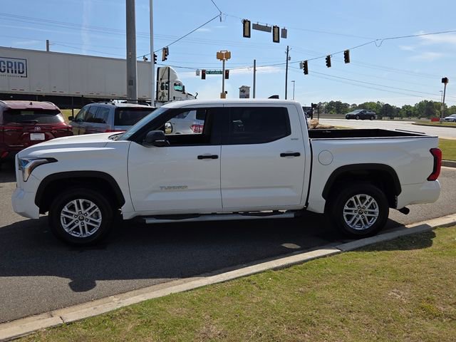 Used 2023 Toyota Tundra SR5 w/ SR5 Convenience Package image 4