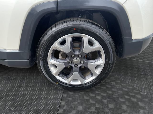 Used 2020 Jeep Compass Limited image 34