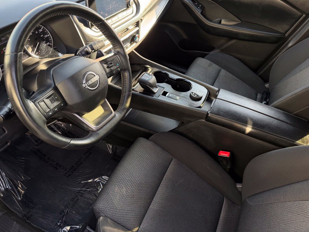 Certified 2025 Nissan Rogue SV AWD/4WD image 18