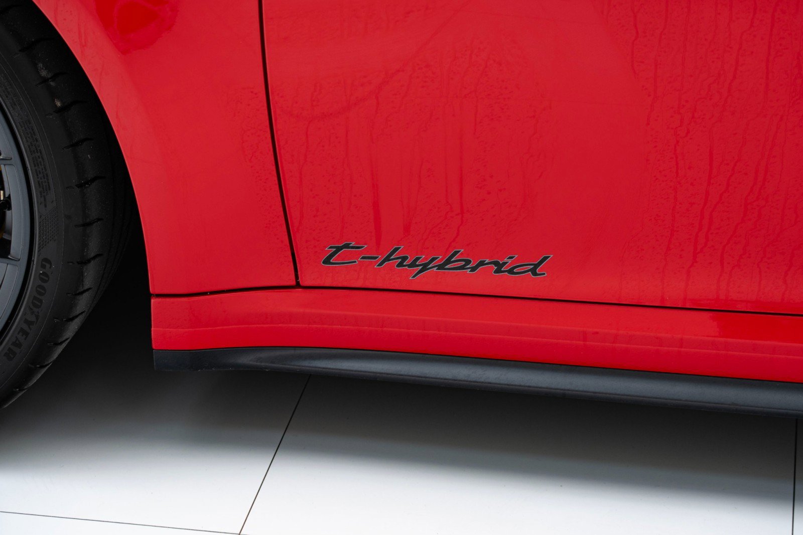 Certified 2025 Porsche 911 Carrera GTS image 13