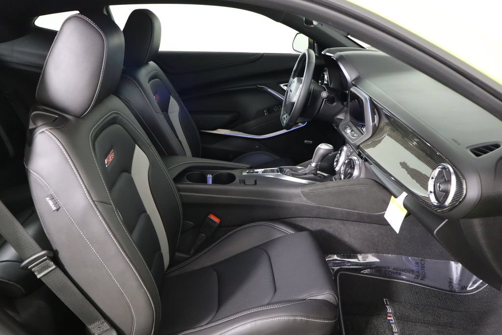 Used 2020 Chevrolet Camaro SS RWD image 18