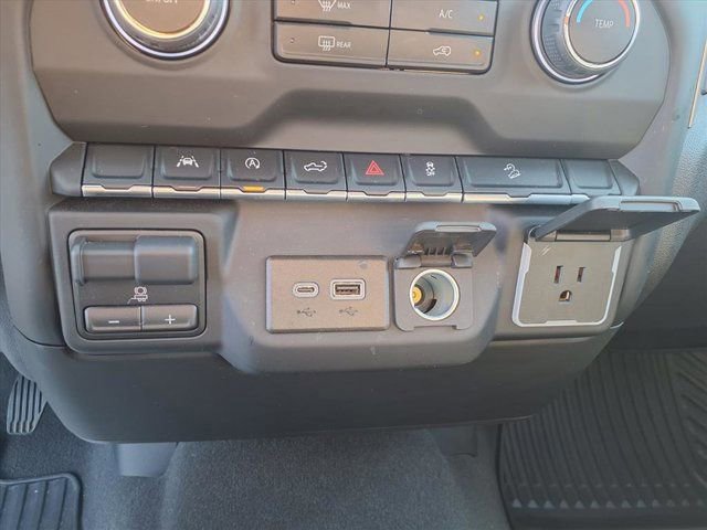 Used 2024 Chevrolet Silverado 1500 Custom Trail Boss w/ LPO, Dark Essentials Package image 17