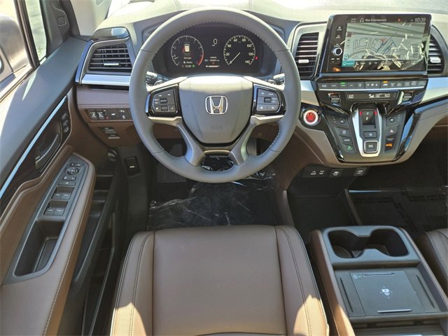New 2026 Honda Odyssey Touring image 11