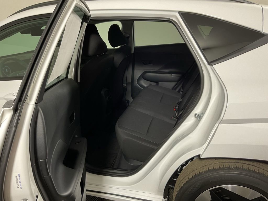 New 2025 Hyundai Kona SEL image 31