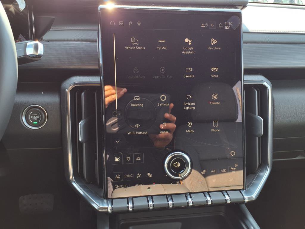 New 2025 GMC Acadia AT4 w/ LPO, All-Weather Package image 18