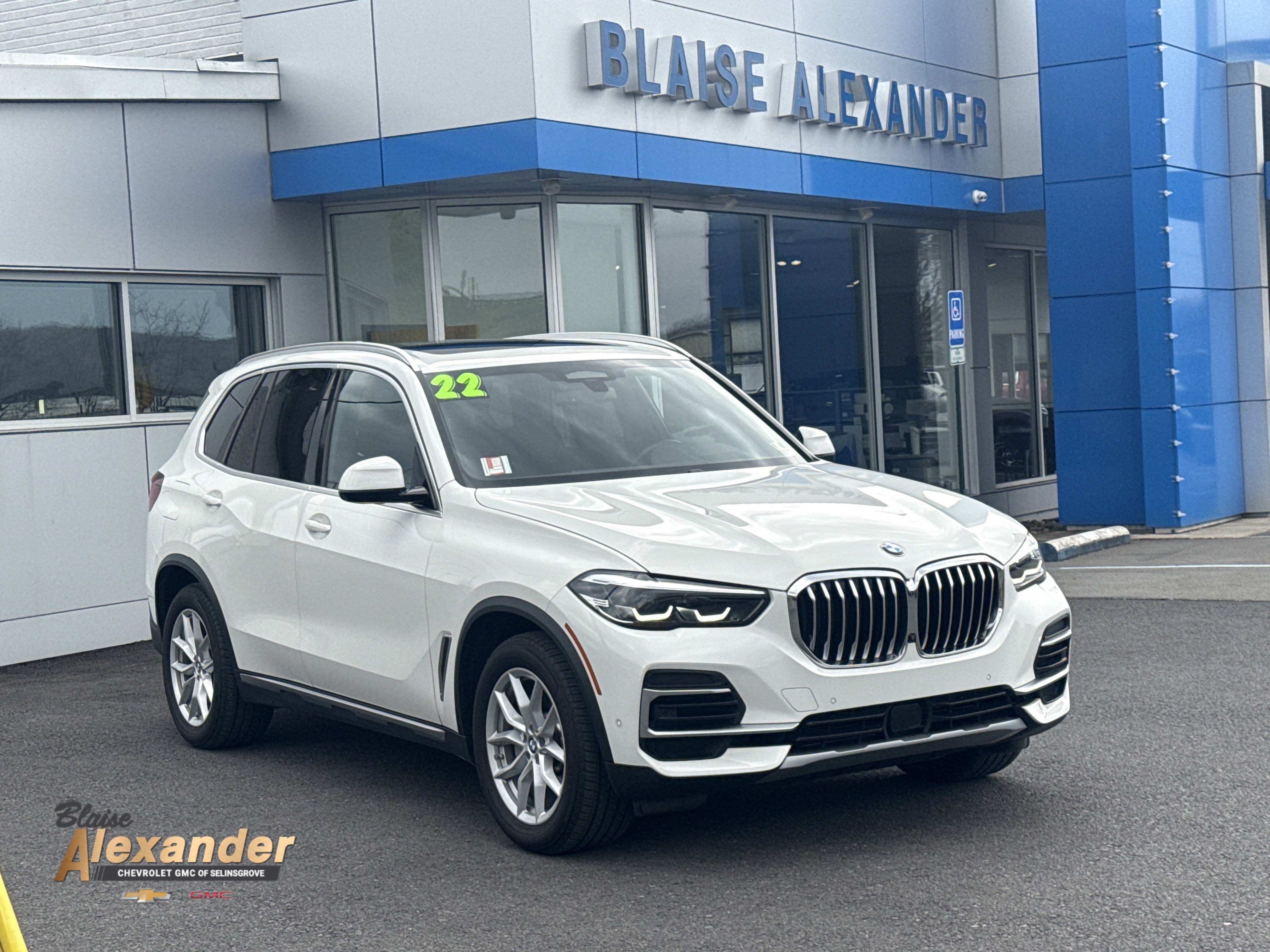 Used 2022 BMW X5 xDrive40i image 1