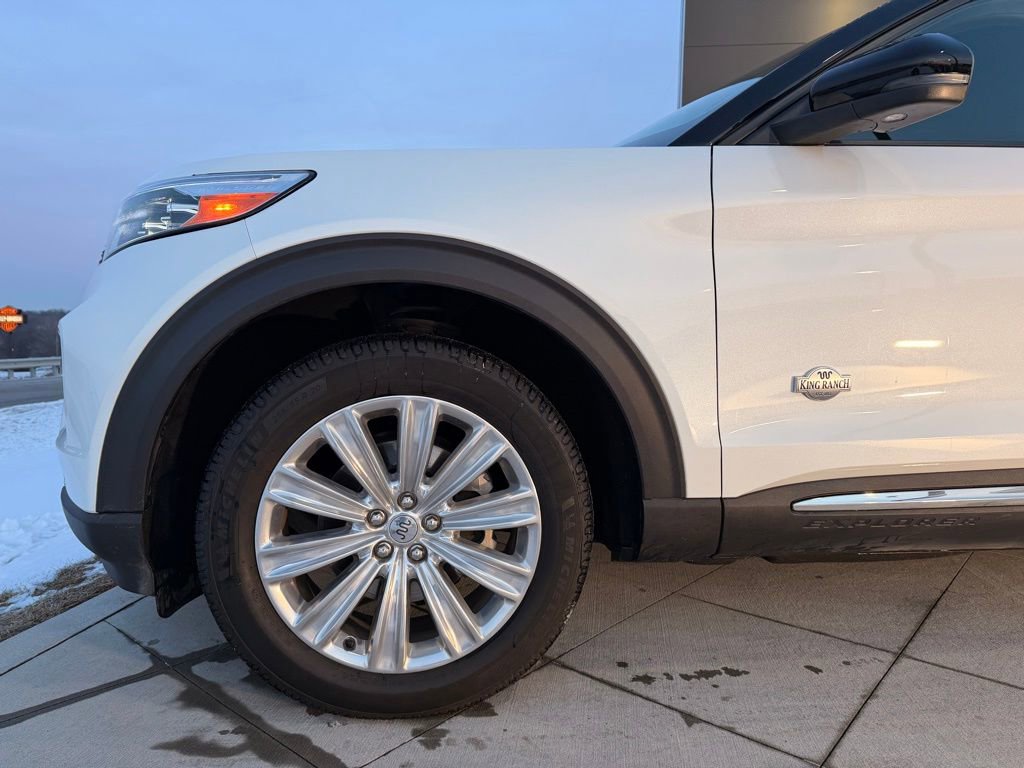 Used 2023 Ford Explorer King Ranch w/ Technology Package image 15