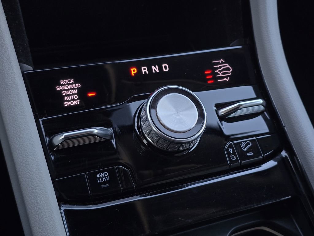 Used 2023 Jeep Grand Cherokee Overland image 17