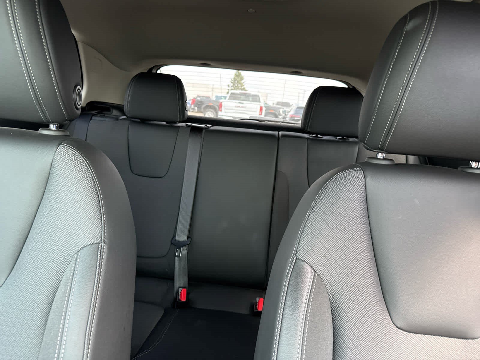 Used 2024 Buick Encore GX Preferred w/ Advanced Technology Package AWD/4WD image 9