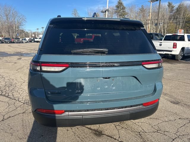 New 2026 Jeep Grand Cherokee Limited w/ Limited Altitude Package AWD/4WD image 4
