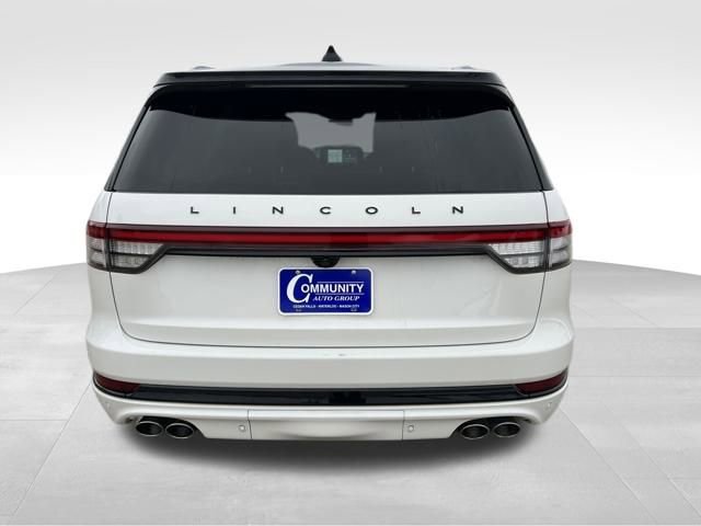 Used 2025 Lincoln Aviator Black Label w/ Black Label Special Edition image 8
