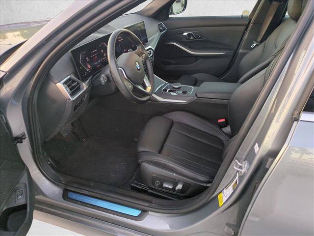 Used 2024 BMW 330i Sedan w/ Convenience Package RWD image 17