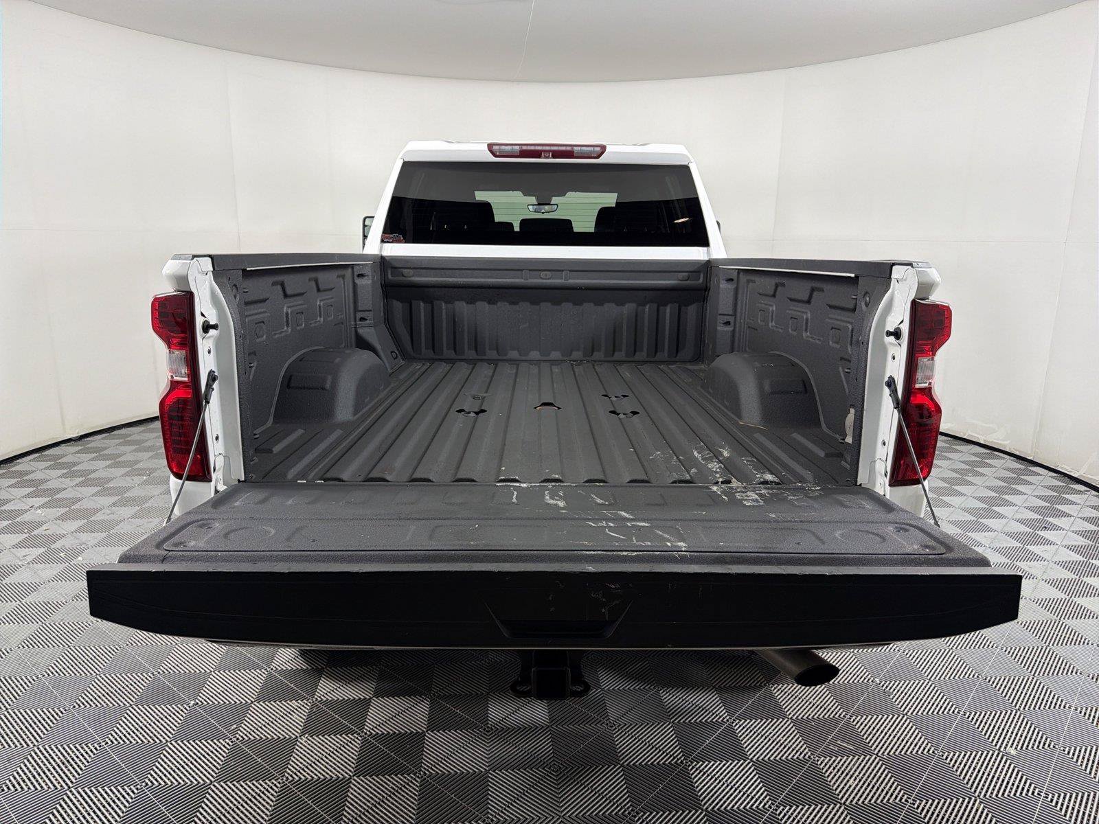 Used 2023 Chevrolet Silverado 2500 Custom w/ Custom Value Package AWD/4WD image 16