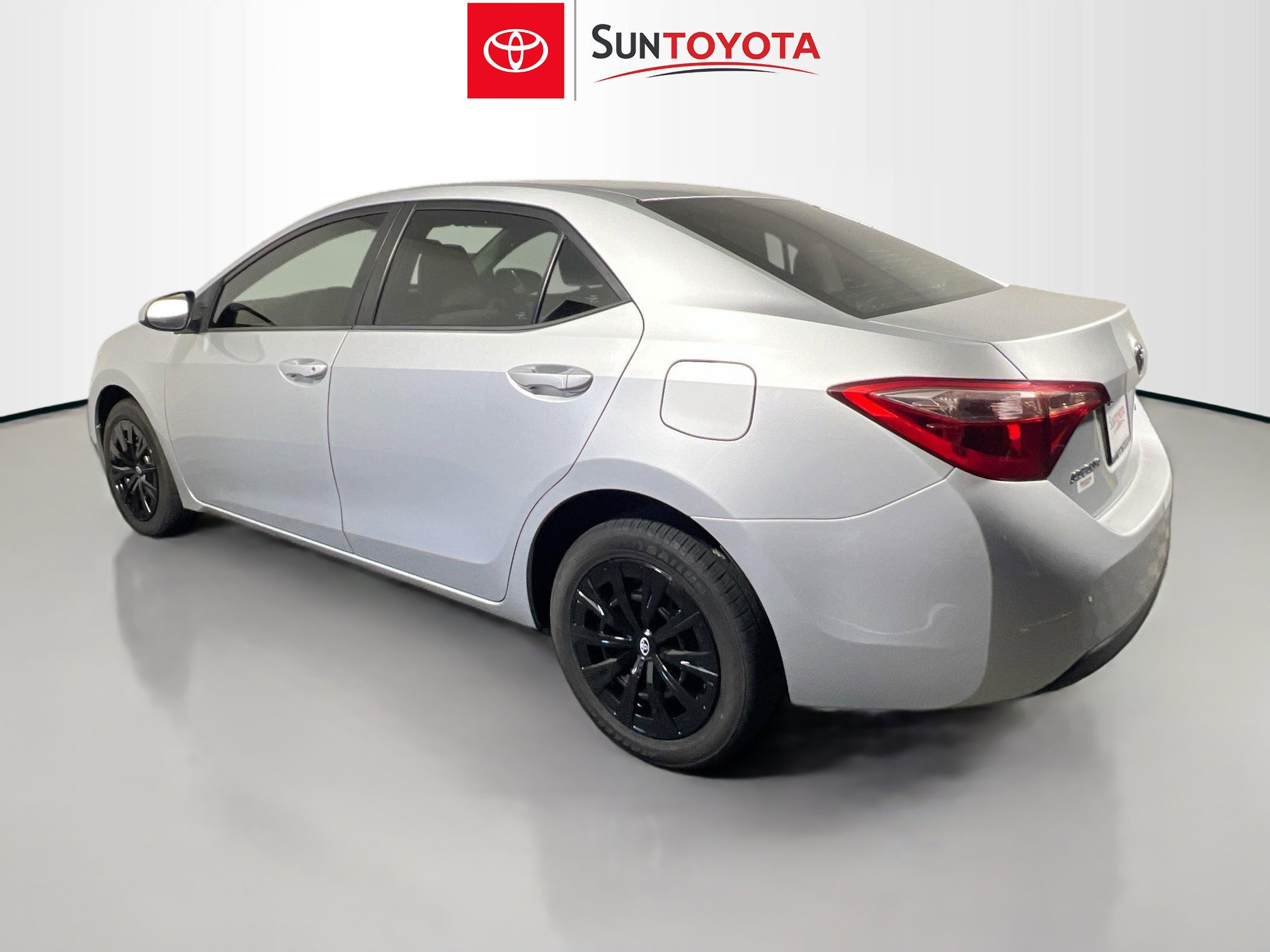 Used 2018 Toyota Corolla LE FWD image 6
