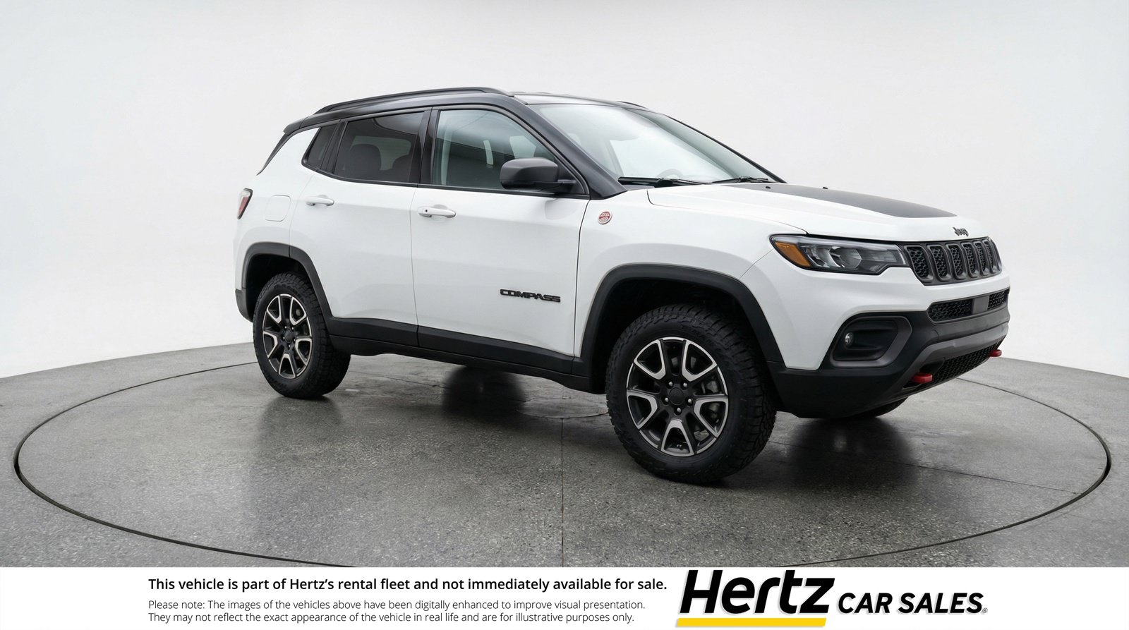 Used 2025 Jeep Compass Trailhawk AWD/4WD image 1