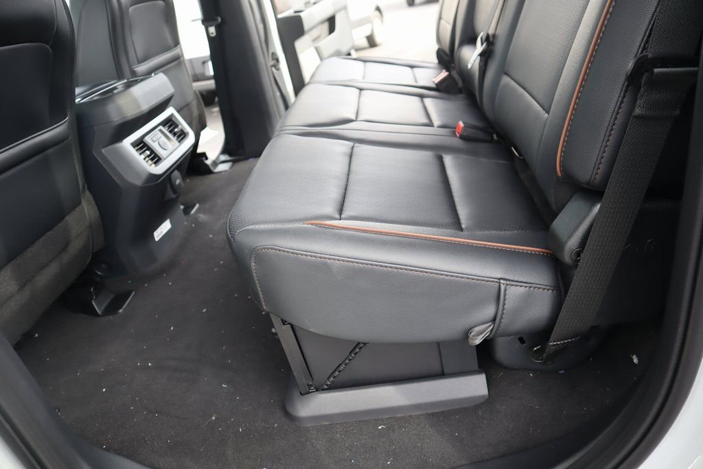 New 2026 Ford F250 Lariat w/ Black Appearance Package image 13