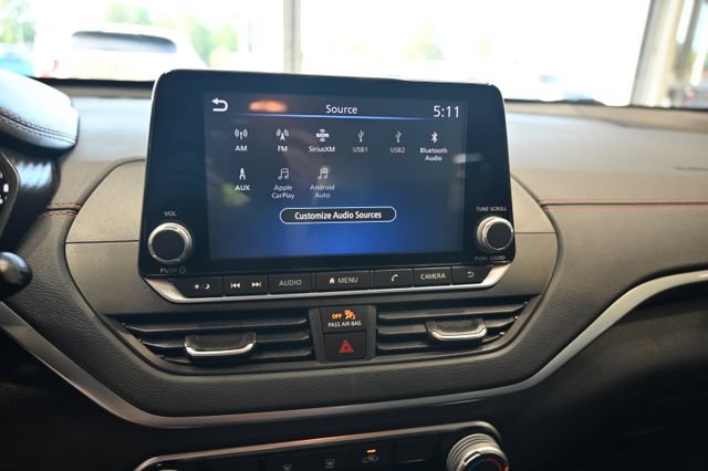 Used 2020 Nissan Altima 2.5 SR FWD image 14