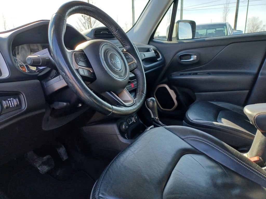 Used 2016 Jeep Renegade Limited AWD/4WD image 14