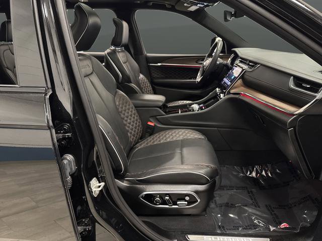 Used 2024 Jeep Grand Cherokee L Summit image 34