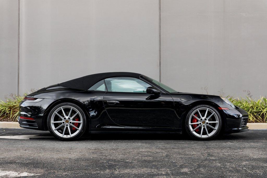 Used 2024 Porsche 911 Carrera S image 5