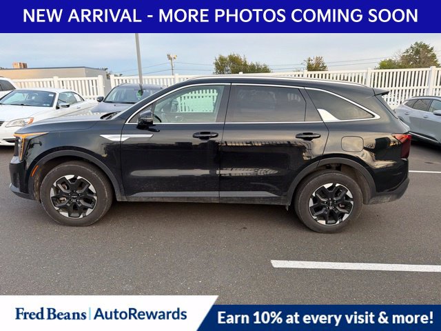 Used 2025 Kia Sorento S w/ Panoramic Sunroof Package AWD/4WD image 4