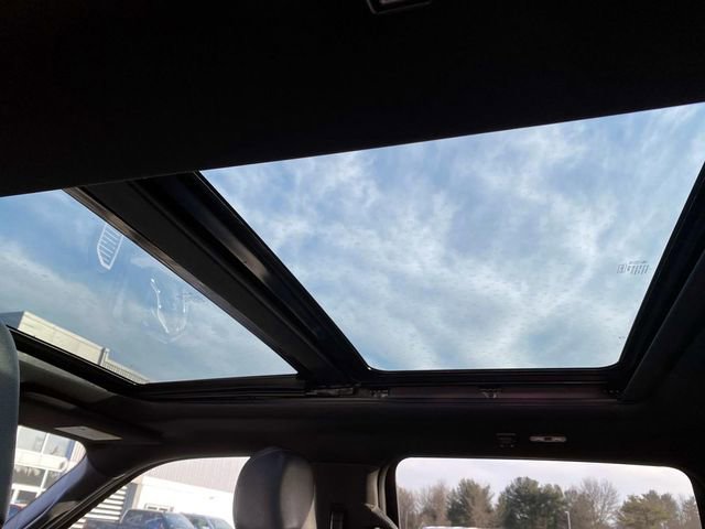 Used 2018 Ford F150 Raptor w/ Equipment Group 802A Luxury image 11