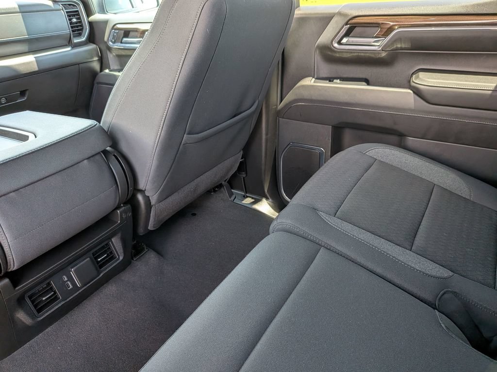 Used 2024 Chevrolet Silverado 1500 LT AWD/4WD image 35