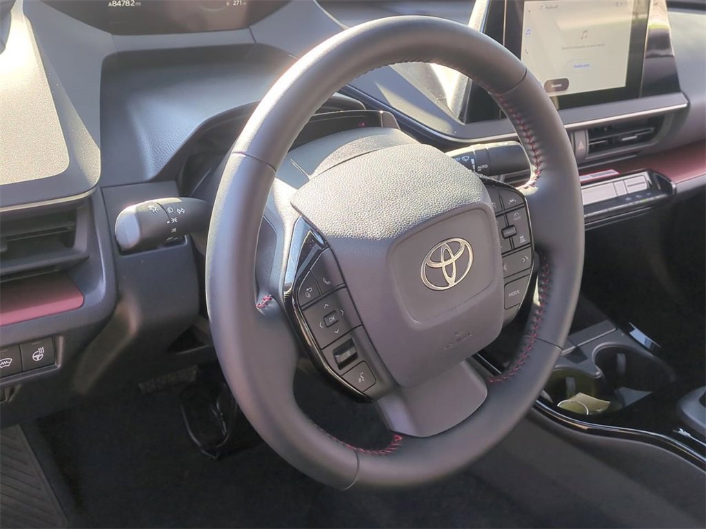 Used 2025 Toyota Prius Plug-In Hybrid image 14