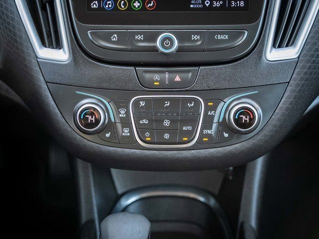 Used 2025 Chevrolet Malibu LT image 24