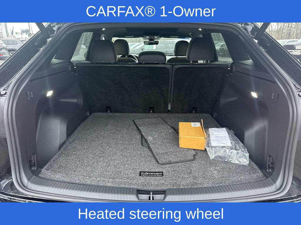 Used 2025 Volkswagen Atlas Cross Sport SEL R-Line image 32