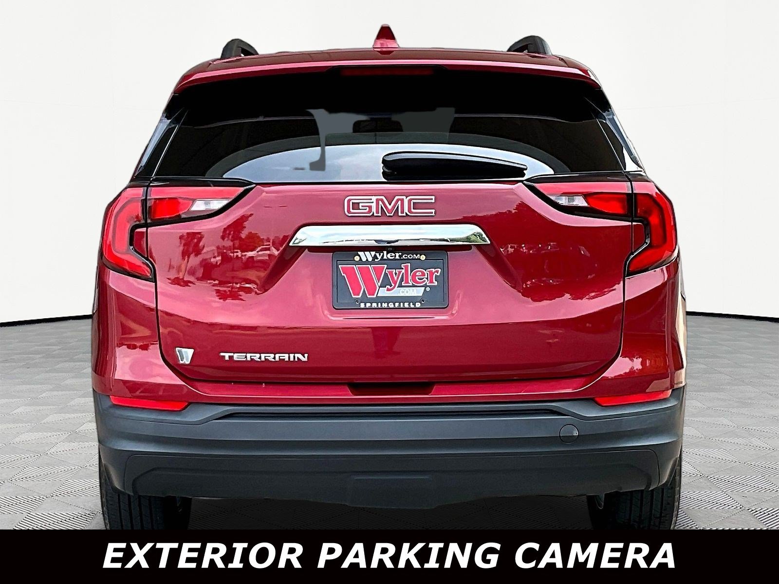 Used 2021 GMC Terrain SLE w/ Driver Convenience Package FWD image 5