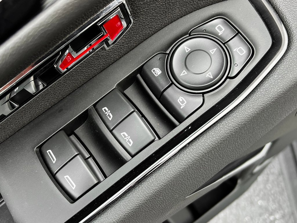 Used 2025 GMC Sierra 1500 AT4 w/ AT4 Premium Package image 28