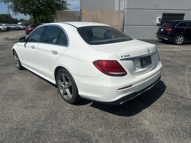 Used 2017 Mercedes-Benz E 300 4MATIC image 5
