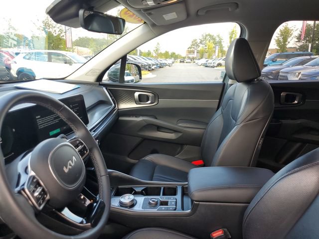 Used 2025 Kia Sorento EX AWD/4WD image 24