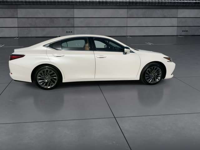 Certified 2024 Lexus ES 350 w/ Technology Package FWD image 9