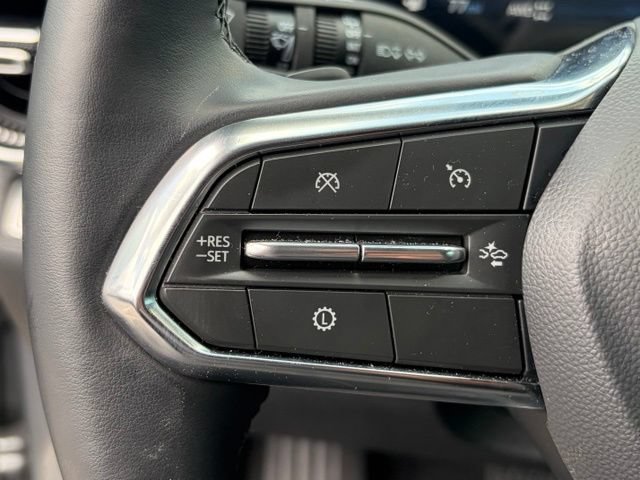Used 2026 Chevrolet Equinox LT AWD/4WD image 16
