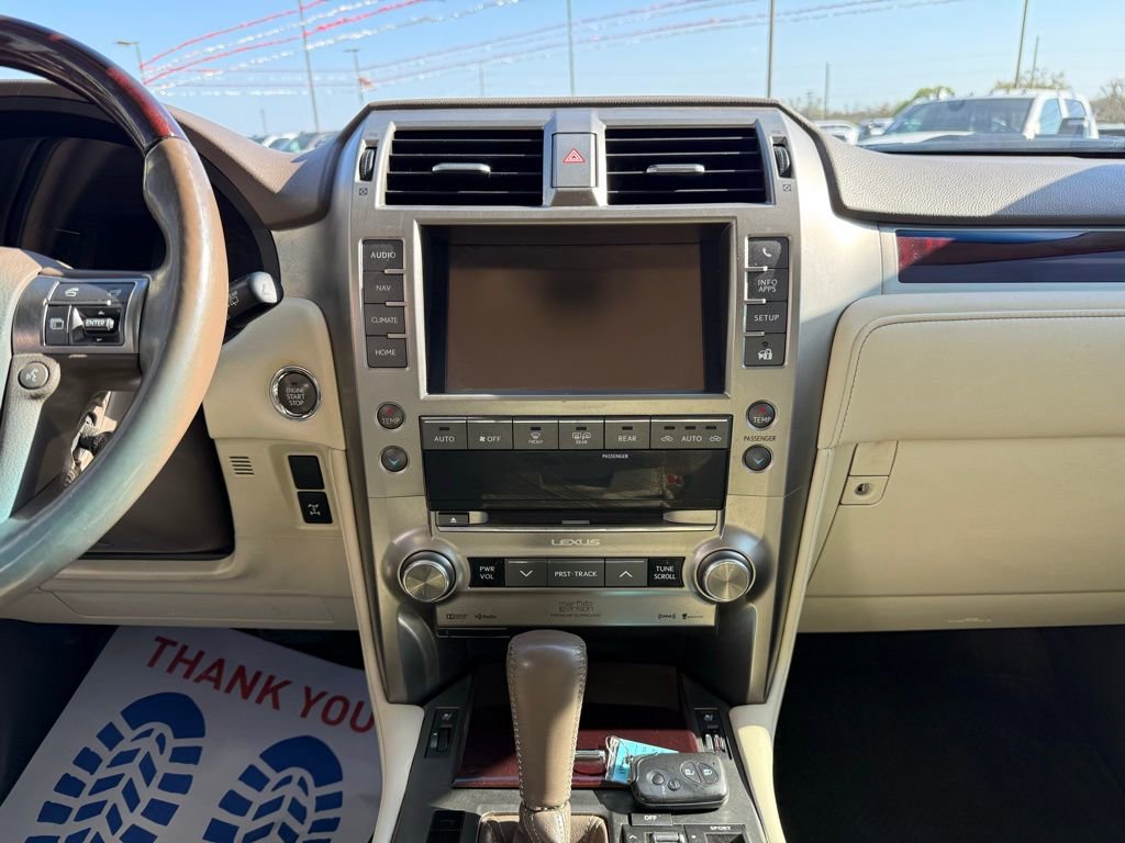 Used 2018 Lexus GX 460 Luxury w/ Preferred Accessory Package image 12