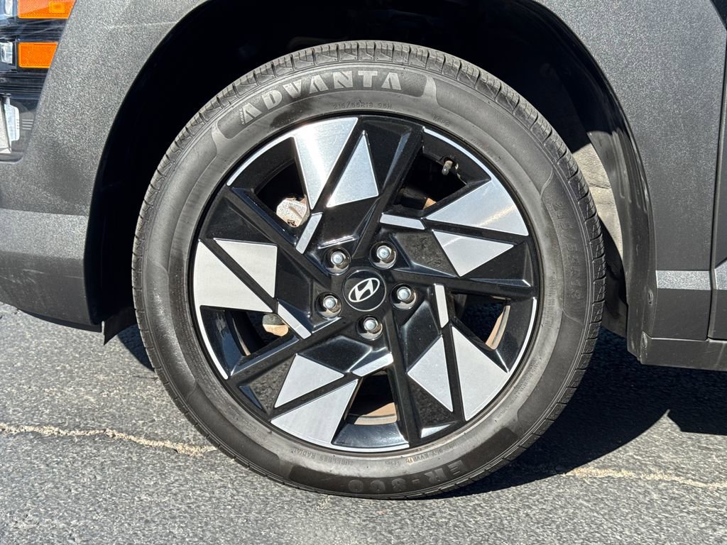 Used 2024 Hyundai Kona SEL FWD image 6