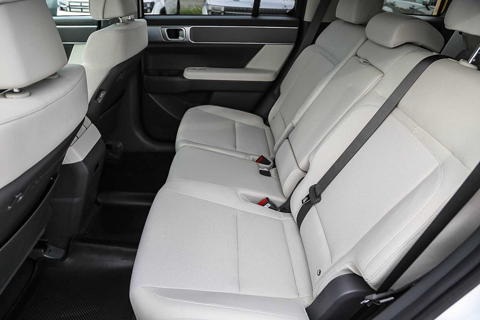 New 2026 Hyundai Santa Fe SE FWD image 22