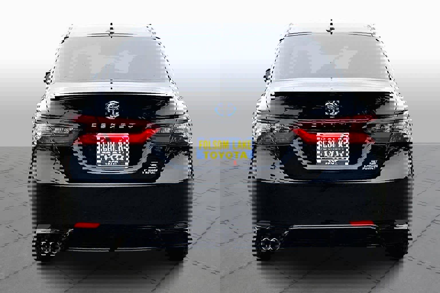 Certified 2022 Toyota Camry SE image 4