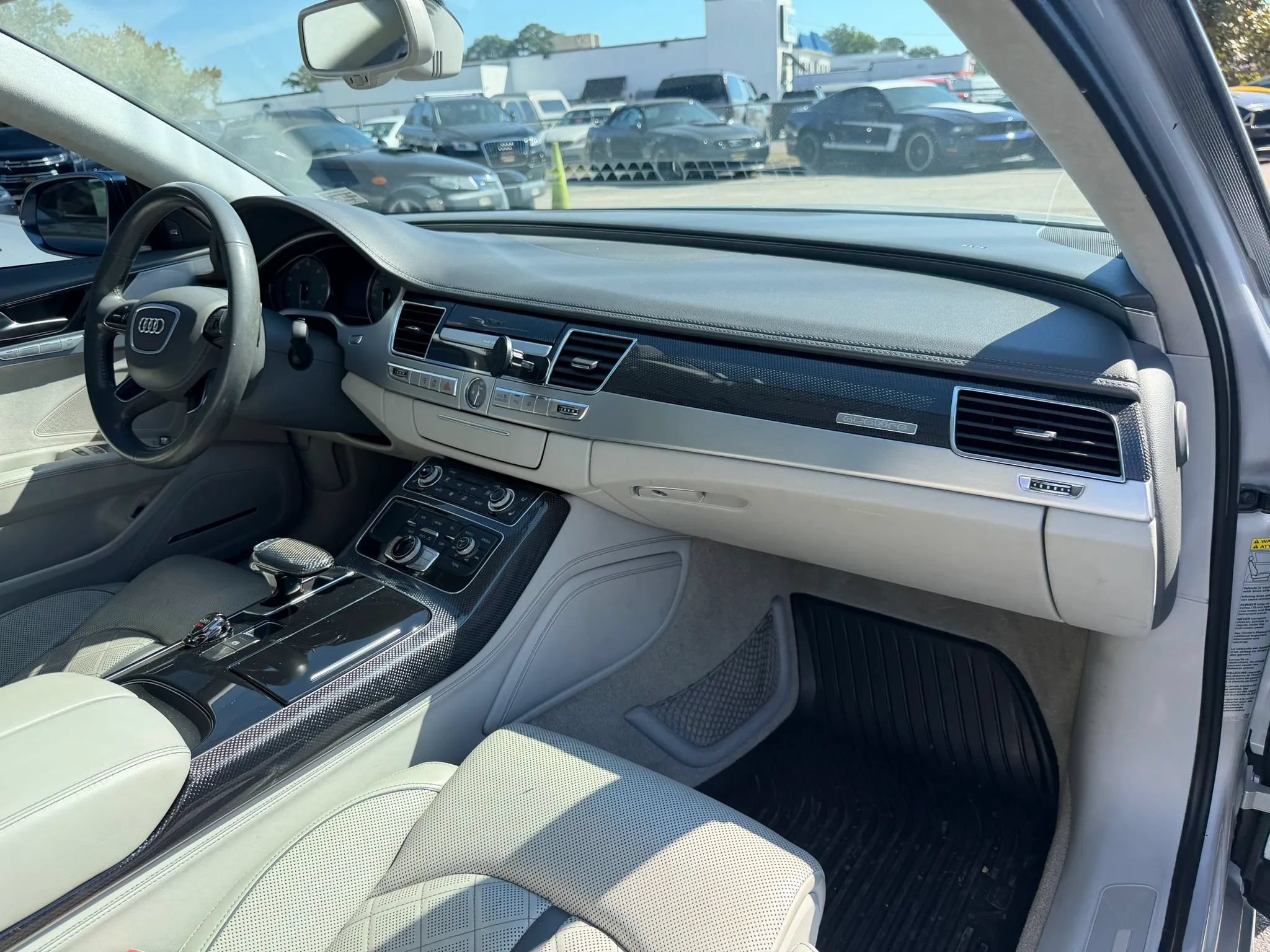 Used 2013 Audi S8 AWD/4WD image 26